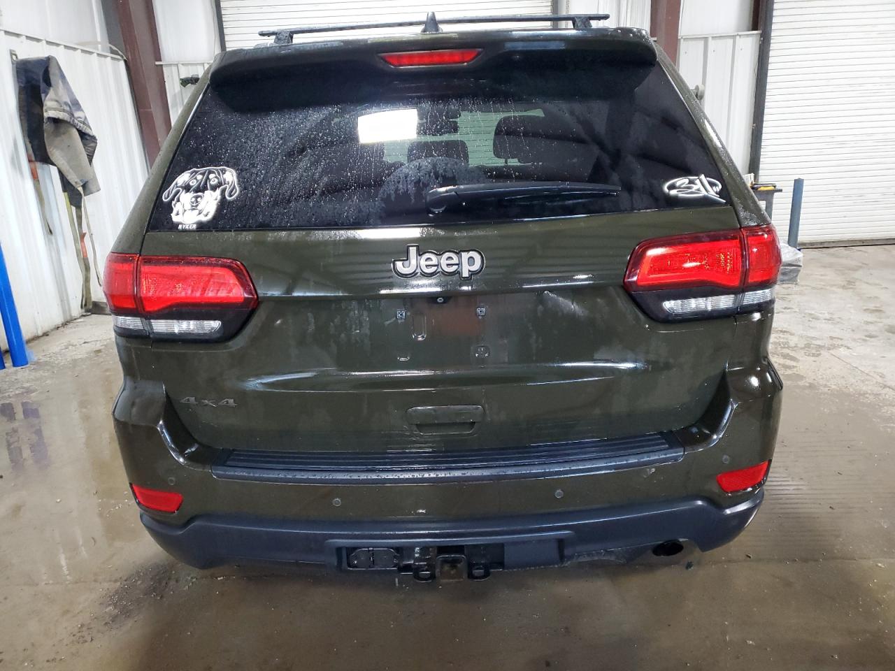 JEEP GRAND CHEROKEE LAREDO