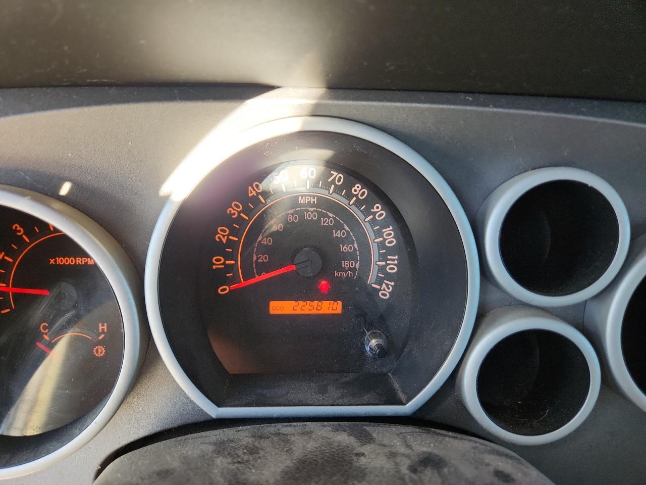 TOYOTA TUNDRA DOUBLE CAB SR5