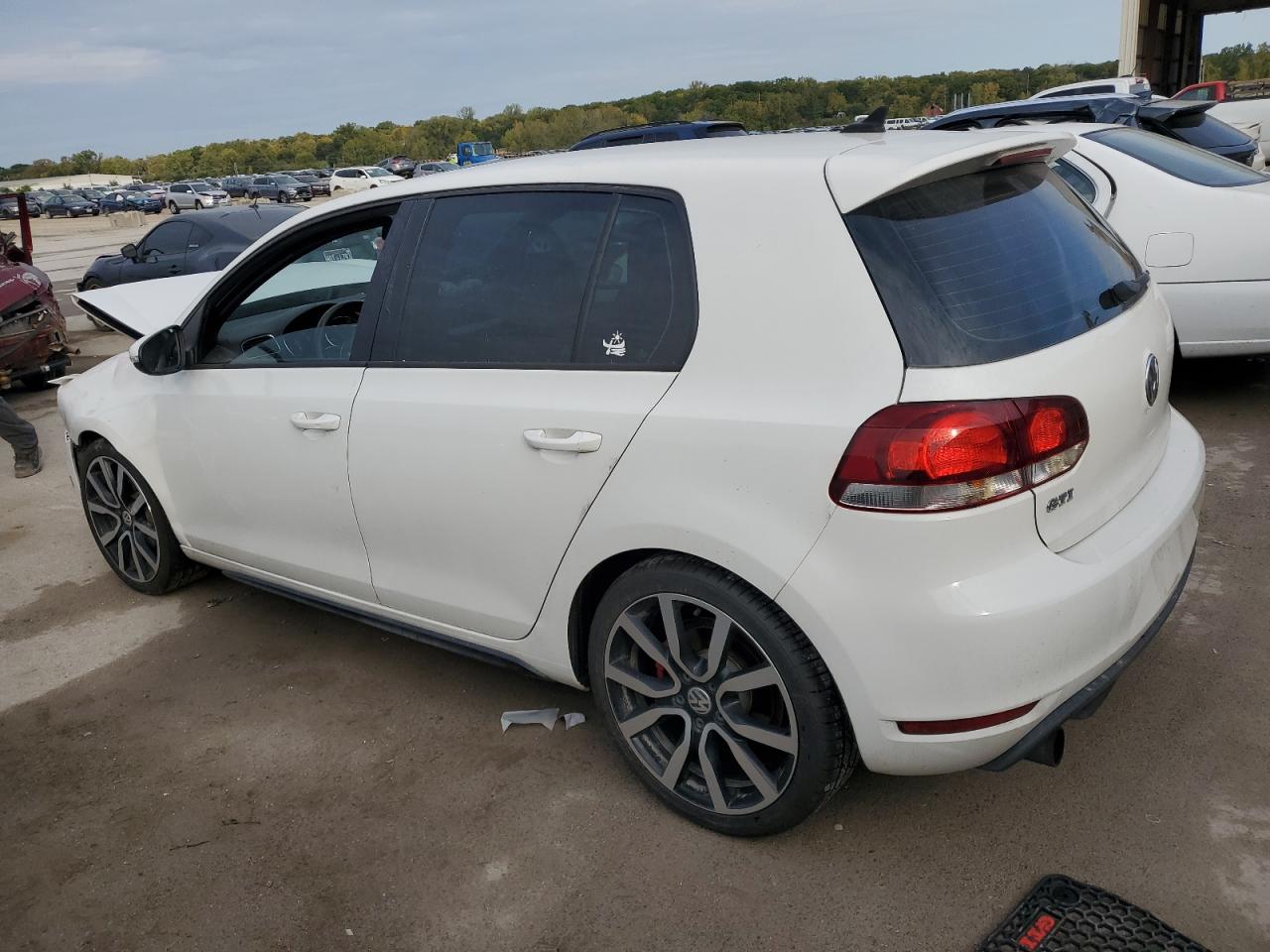 VOLKSWAGEN GOLF GTI