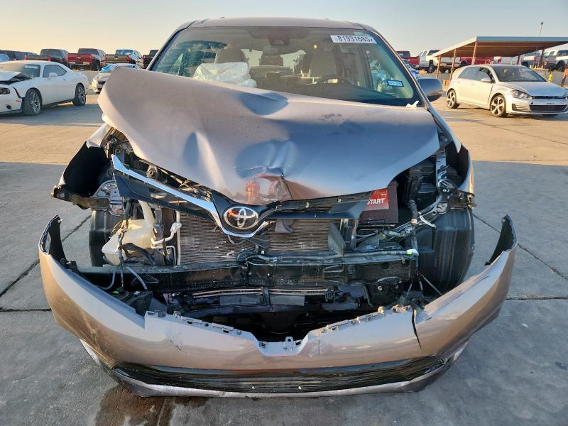 2019 TOYOTA SIENNA LE 5TDKZ3DC2KS978164