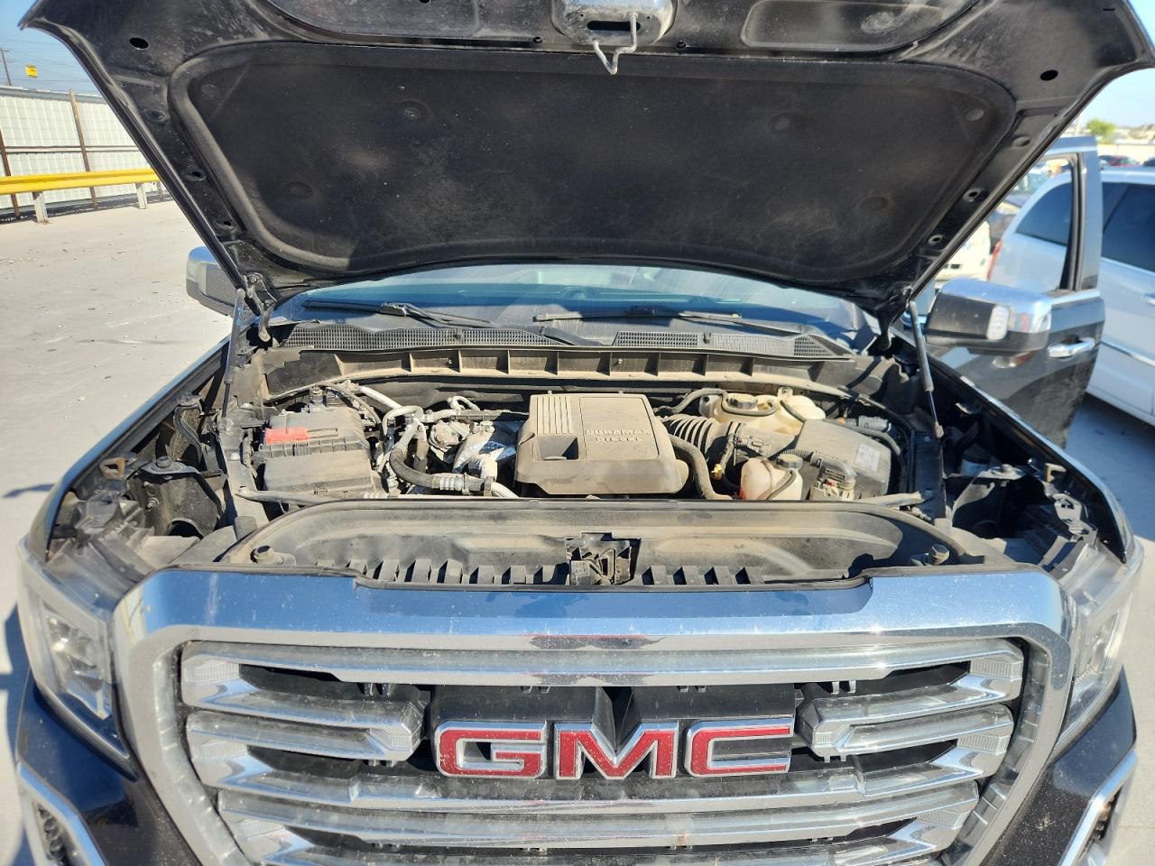 GMC SIERRA K1500 SLT