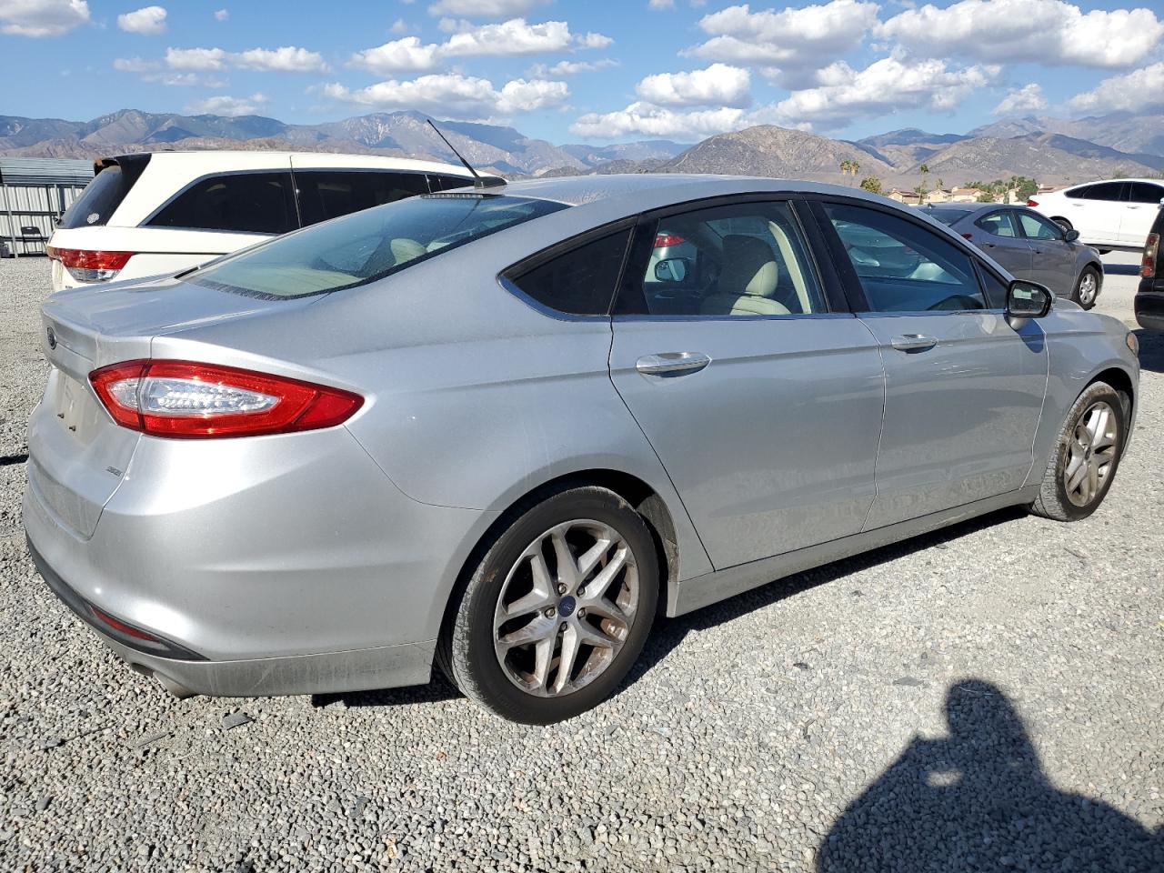 FORD FUSION SE