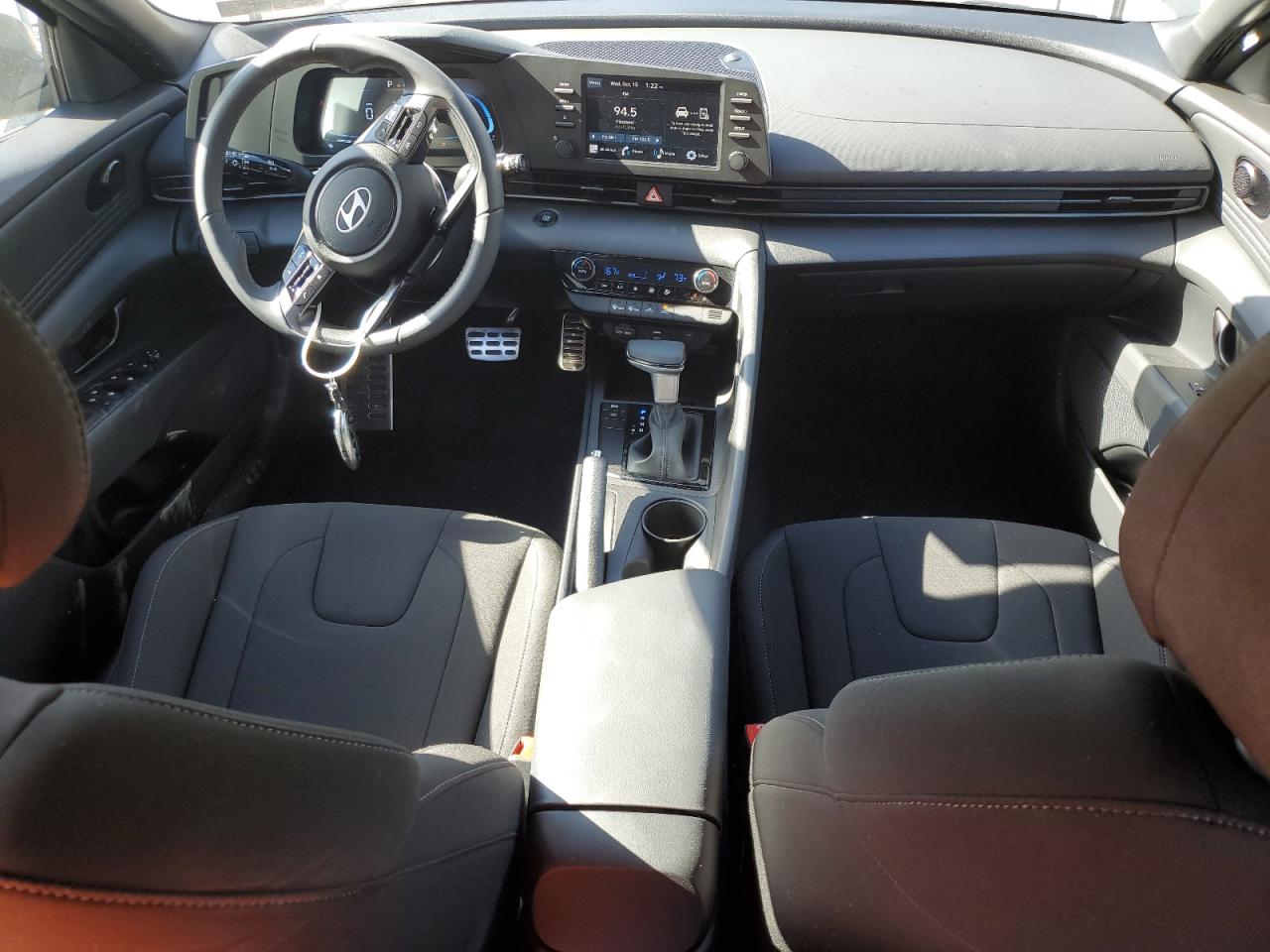 HYUNDAI ELANTRA SEL SPORT