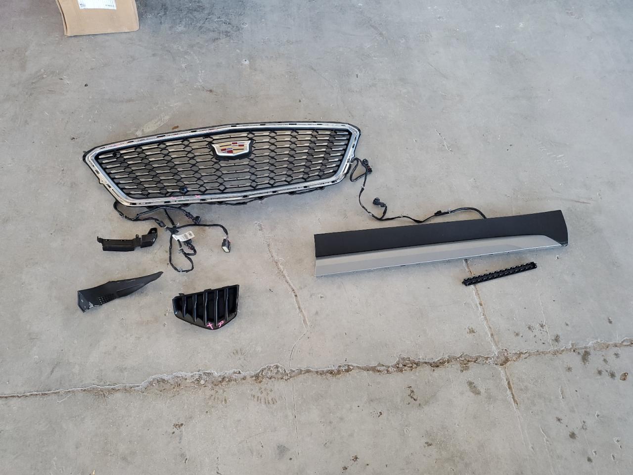 CADILLAC XT4 PREMIUM LUXURY