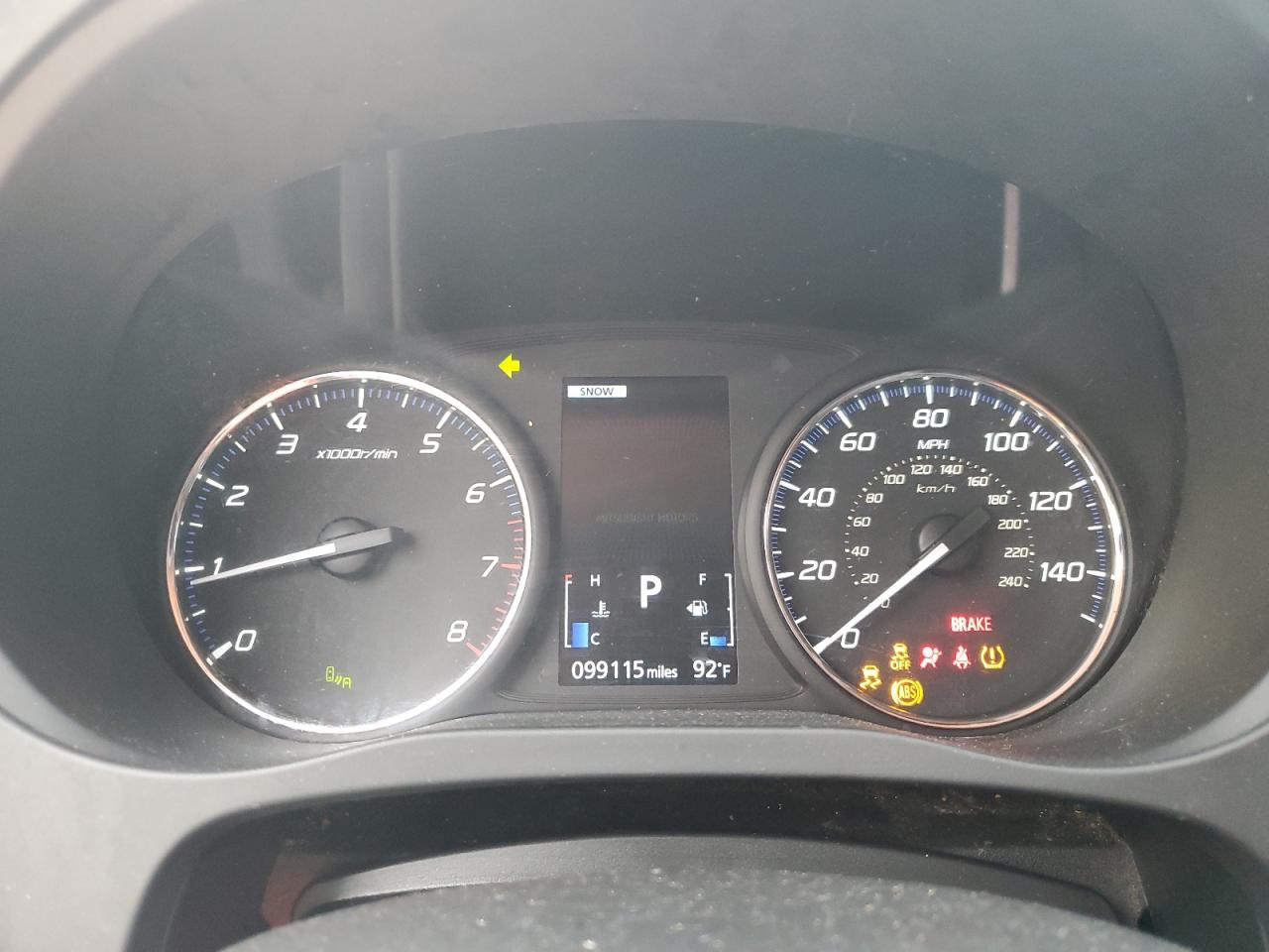 MITSUBISHI OUTLANDER SE