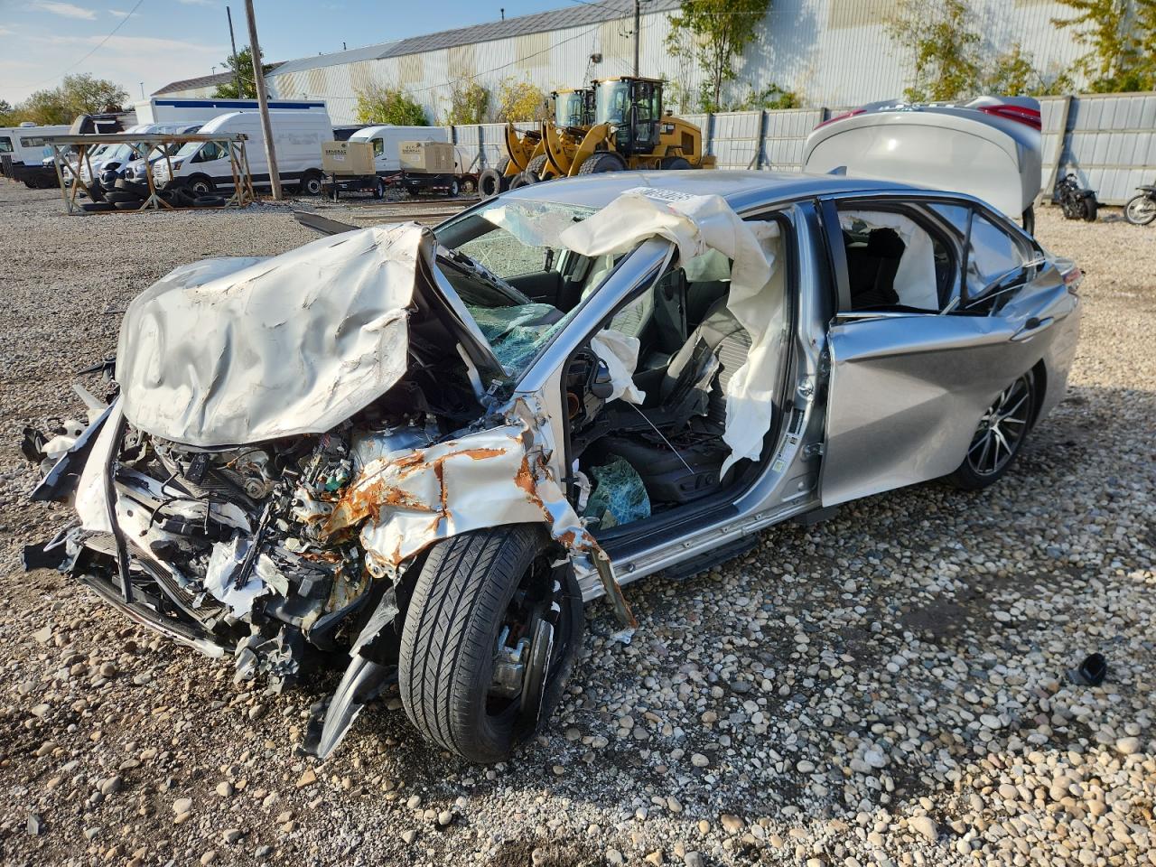 TOYOTA CAMRY SE NIGHT SHADE