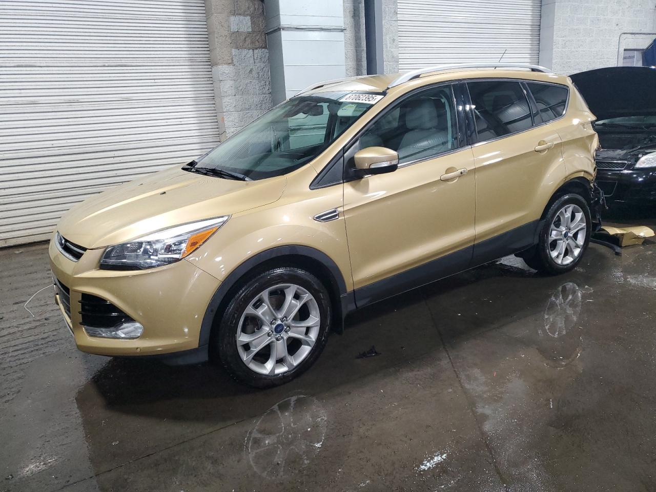 FORD ESCAPE TITANIUM