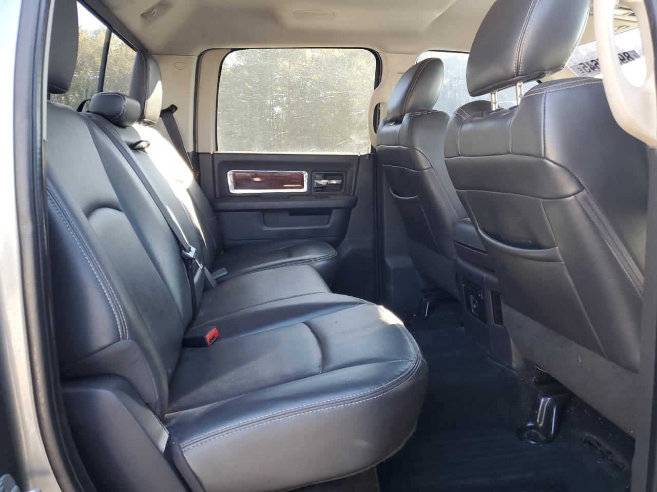 DODGE RAM 2500 LARAMIE