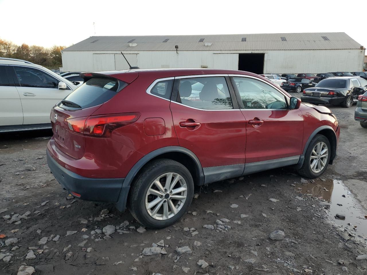 NISSAN ROGUE SPORT S