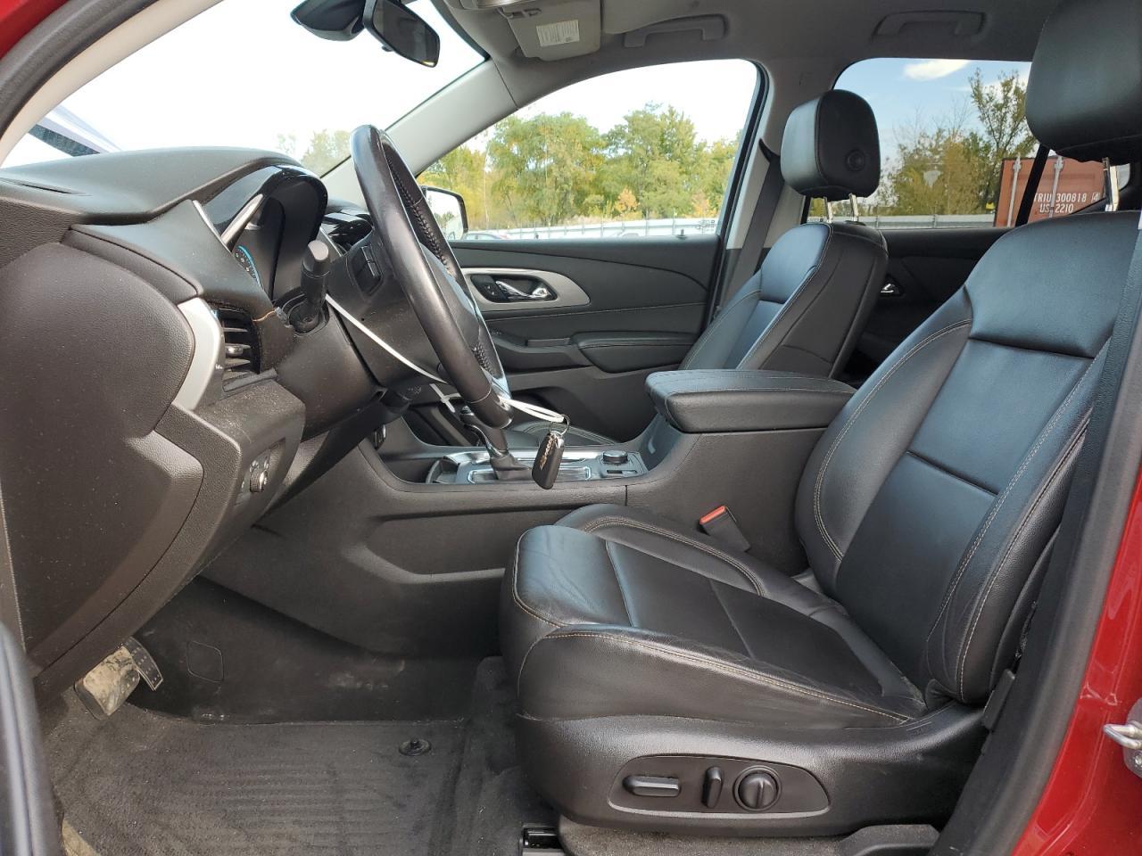 CHEVROLET TRAVERSE LT