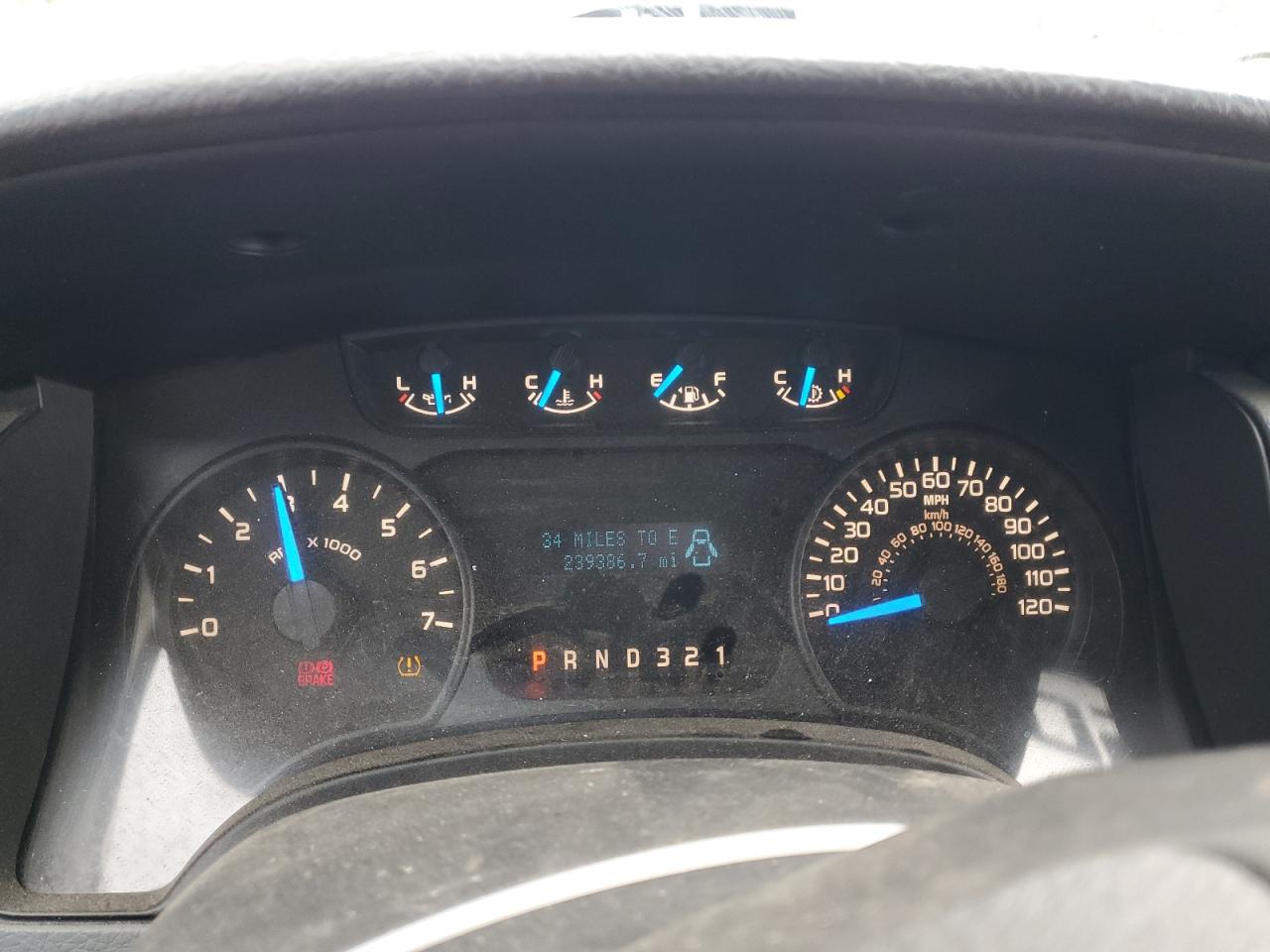 FORD F-150 SUPER CAB