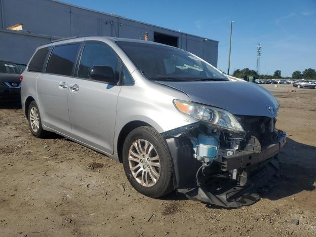 2017 TOYOTA SIENNA XLE - 5TDYZ3DC1HS788679