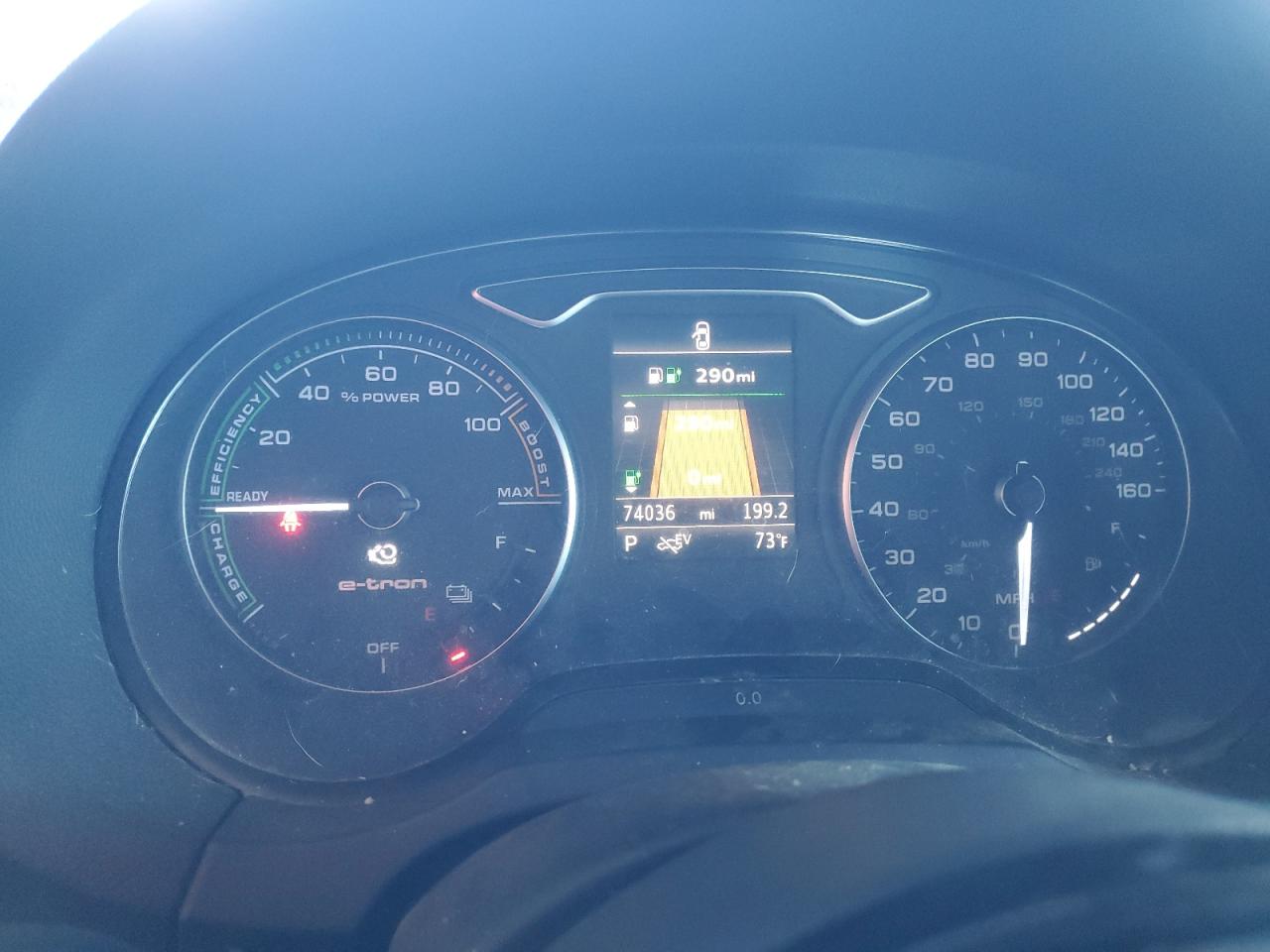 AUDI A3 E-TRON PREMIUM PLUS