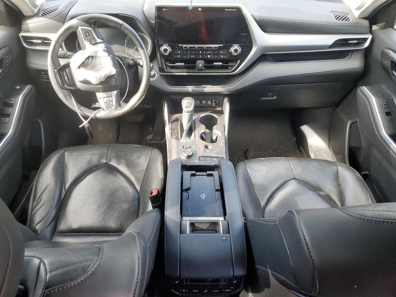 TOYOTA HIGHLANDER PLATINUM