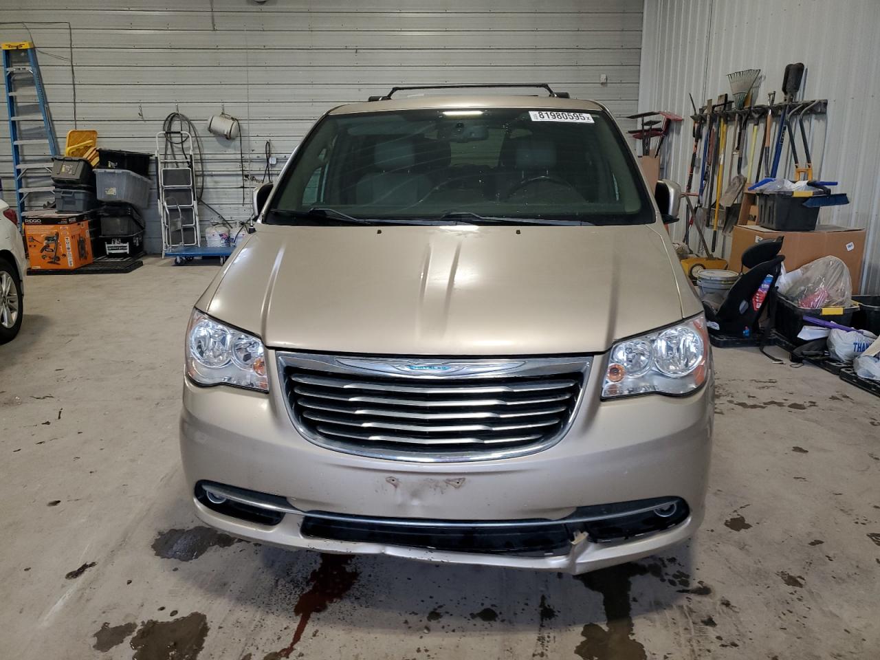 CHRYSLER TOWN & COUNTRY TOURING