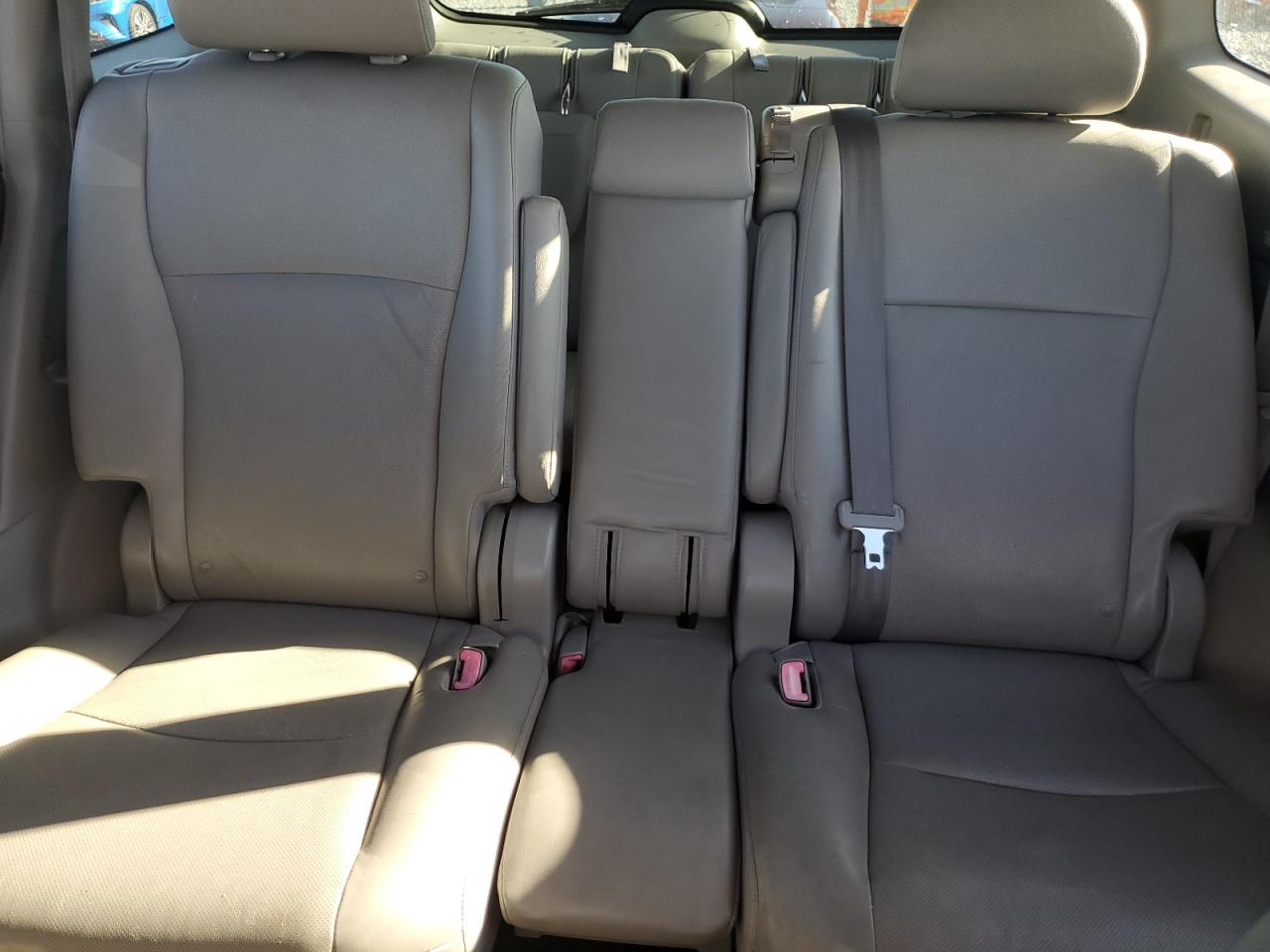 TOYOTA HIGHLANDER HYBRID LIMITED