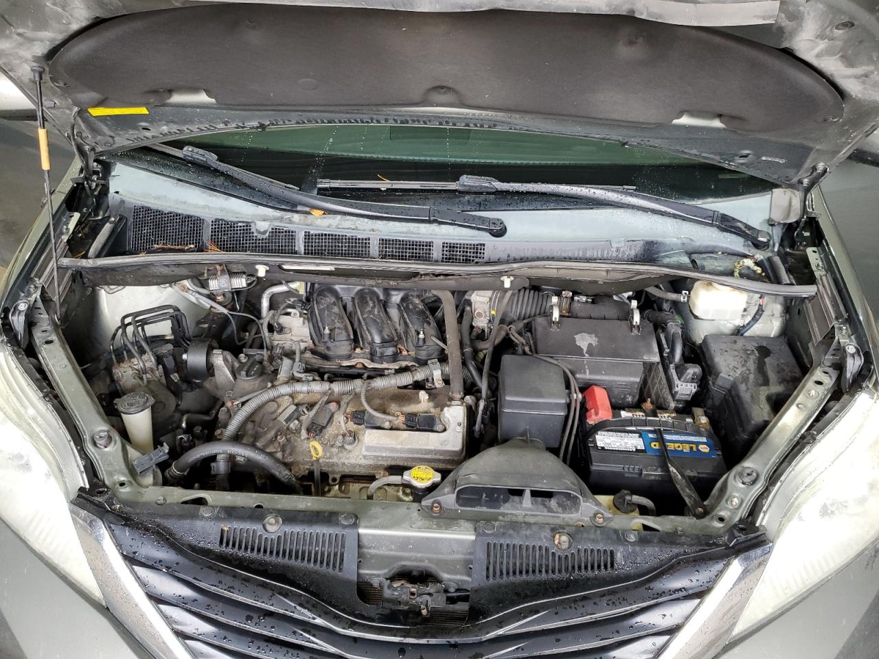 Lot #3279742923 2013 TOYOTA SIENNA LE