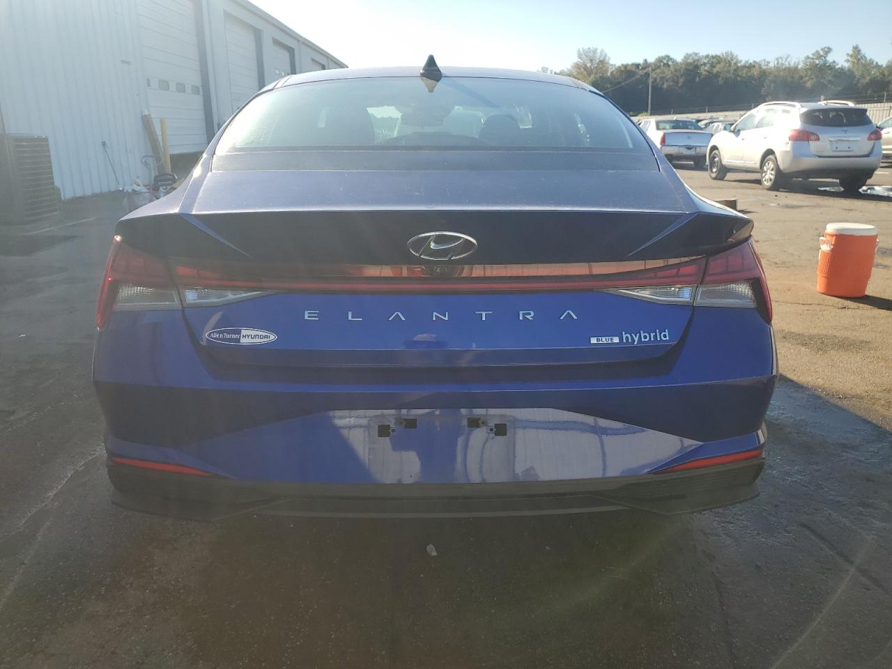 HYUNDAI ELANTRA BLUE