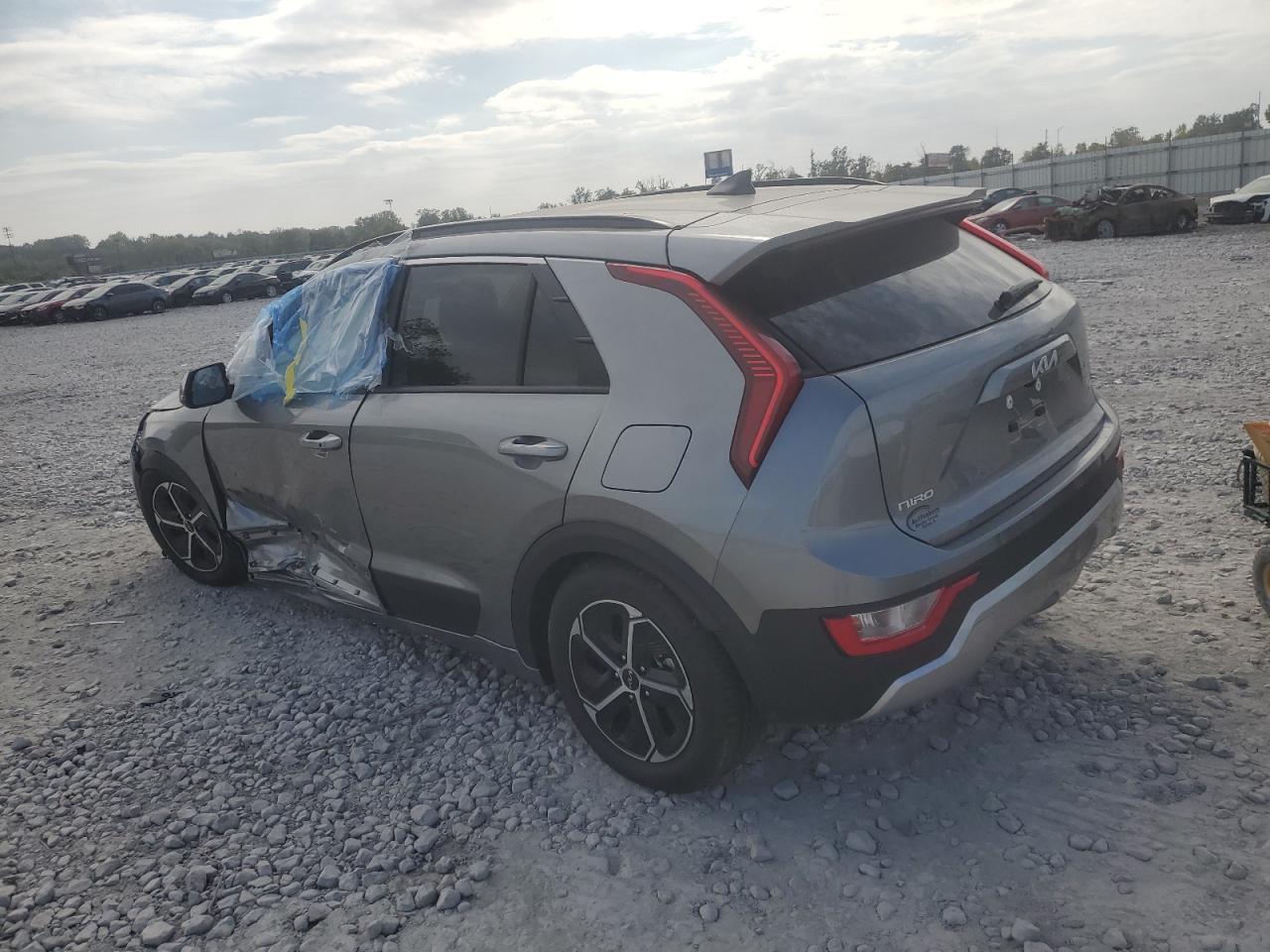 KIA NIRO EX