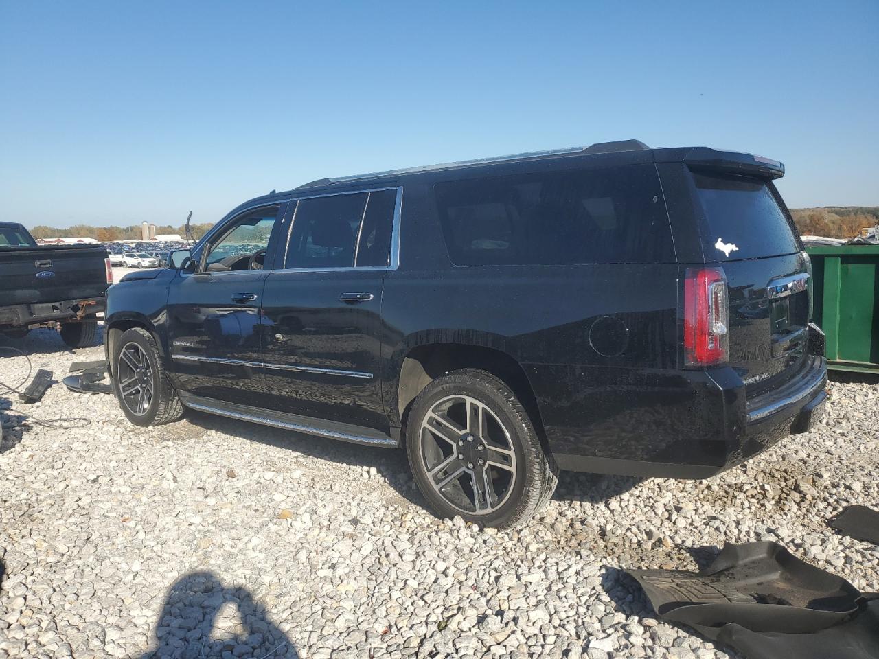 GMC YUKON DENALI
