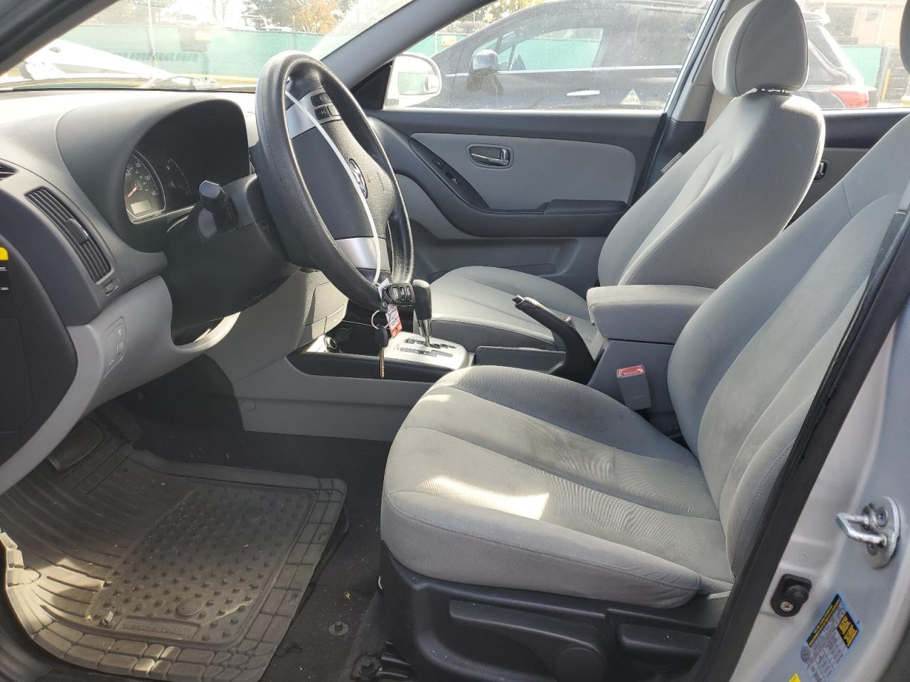 HYUNDAI ELANTRA BLUE