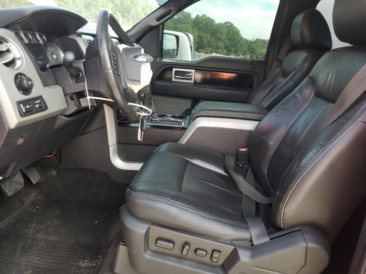 FORD F-150 SUPERCREW