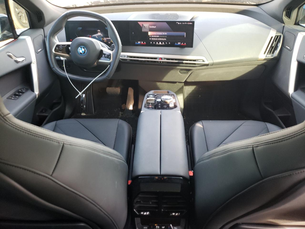 BMW IX XDRIVE50