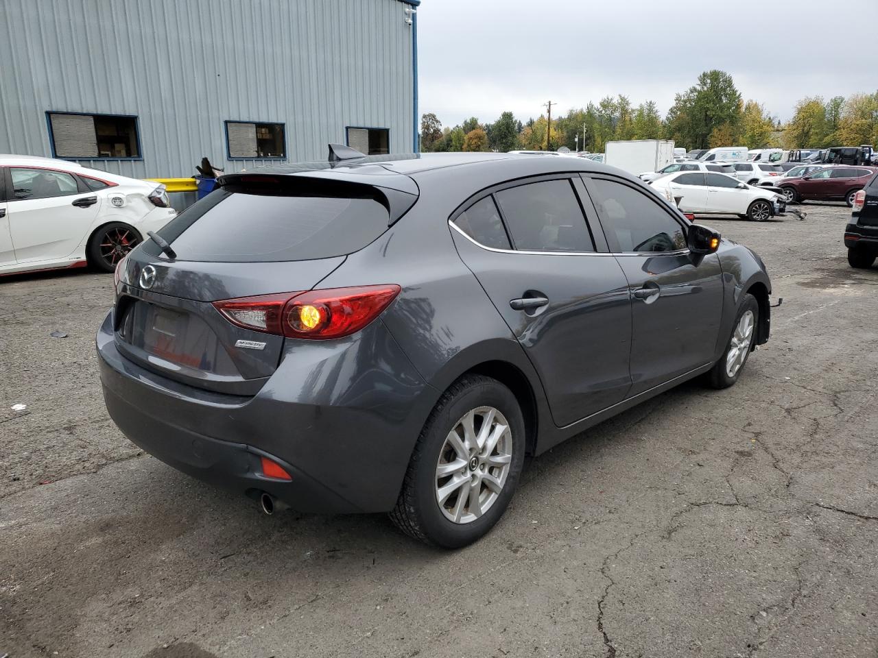MAZDA 3 GRAND TOURING