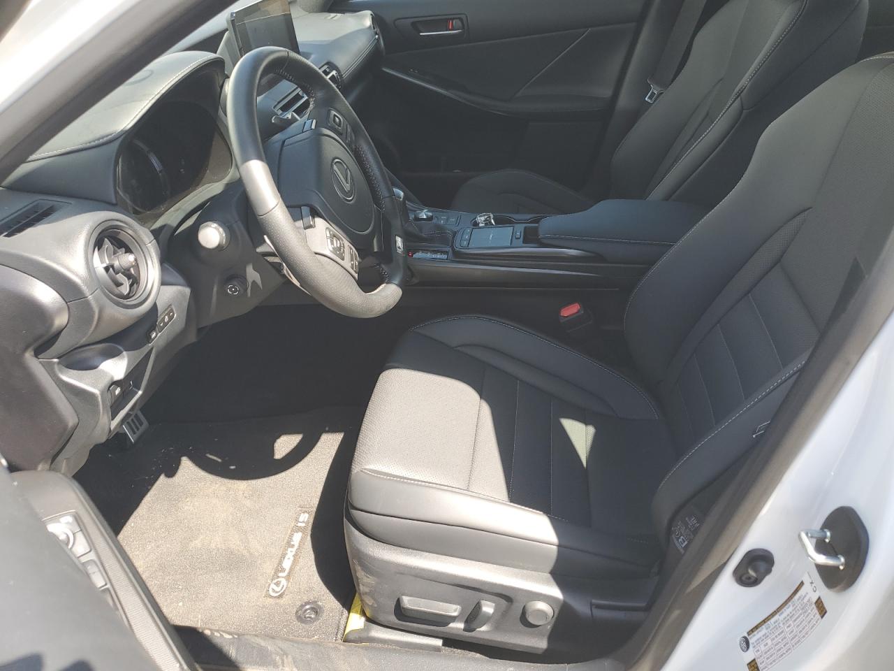 LEXUS IS 350 F SPORT DESIGN