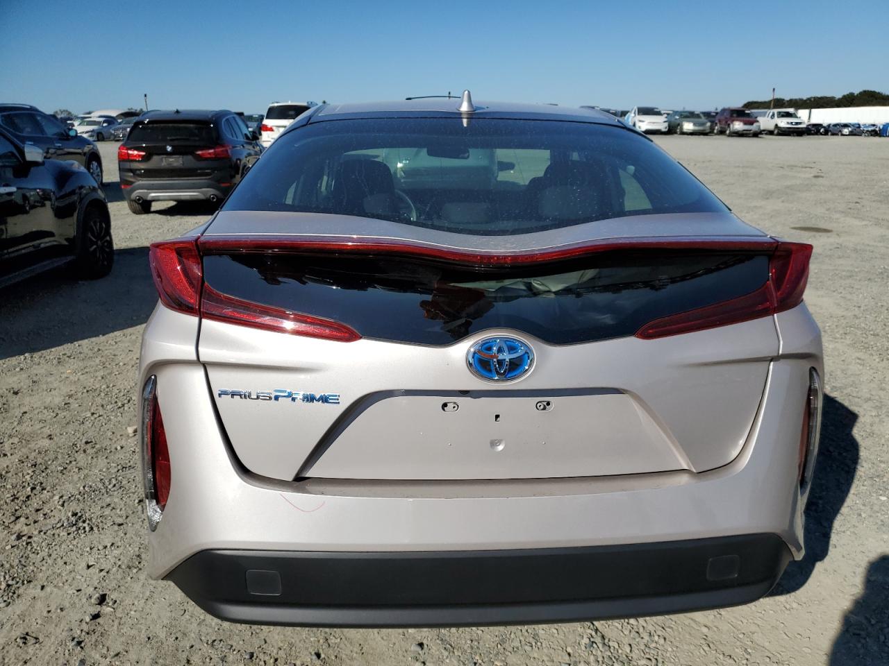 TOYOTA PRIUS PRIME LE