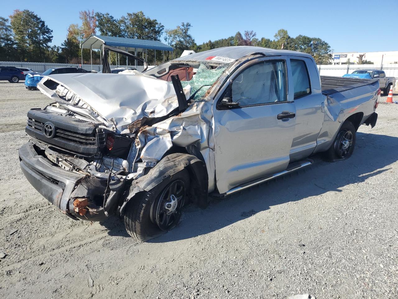 TOYOTA TUNDRA DOUBLE CAB SR