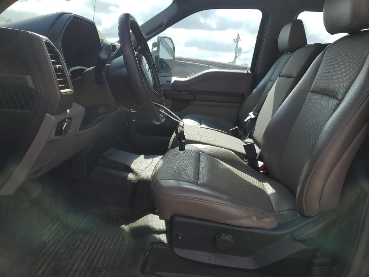 FORD F-250 SUPER DUTY