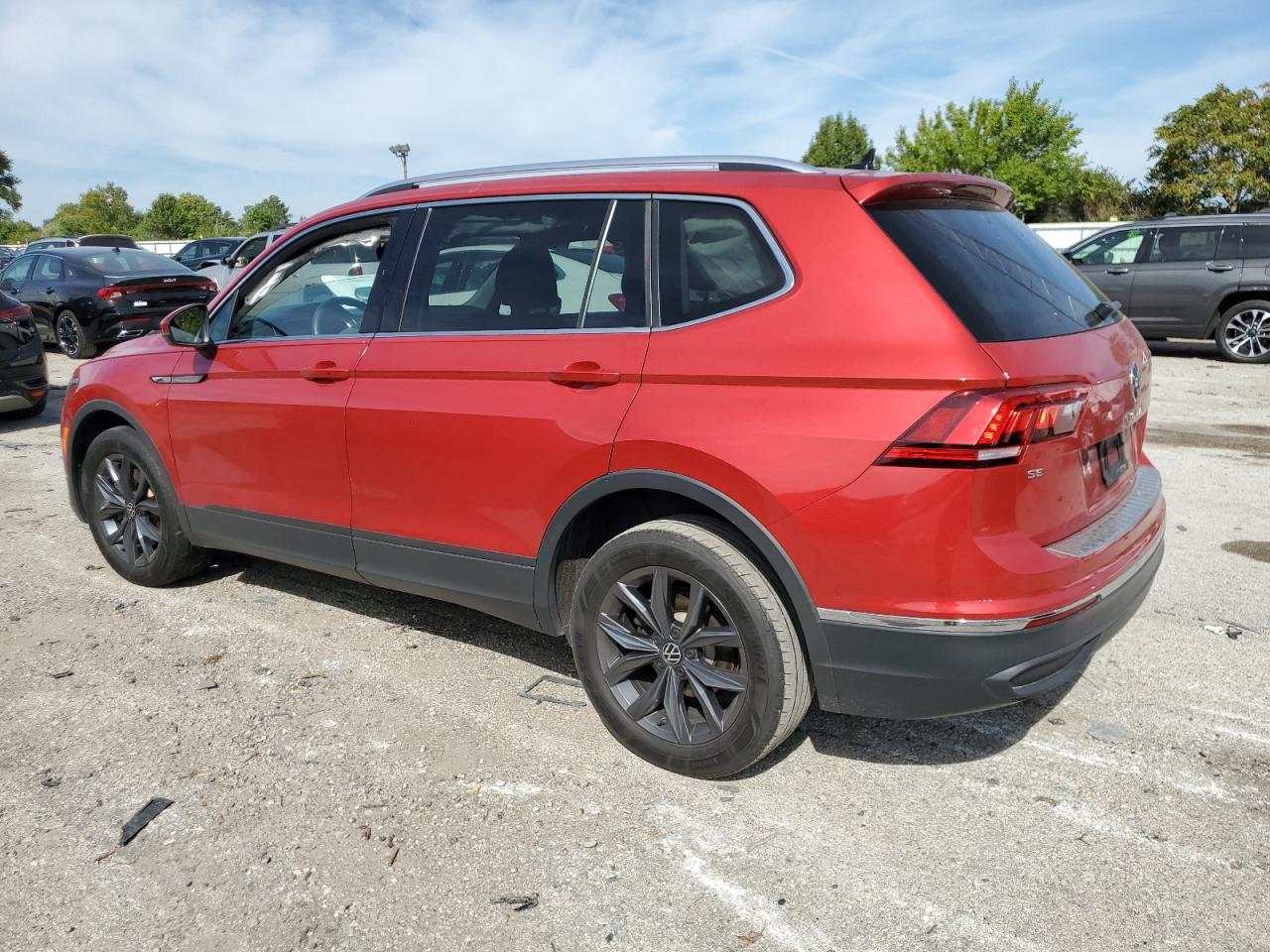 VOLKSWAGEN TIGUAN SE