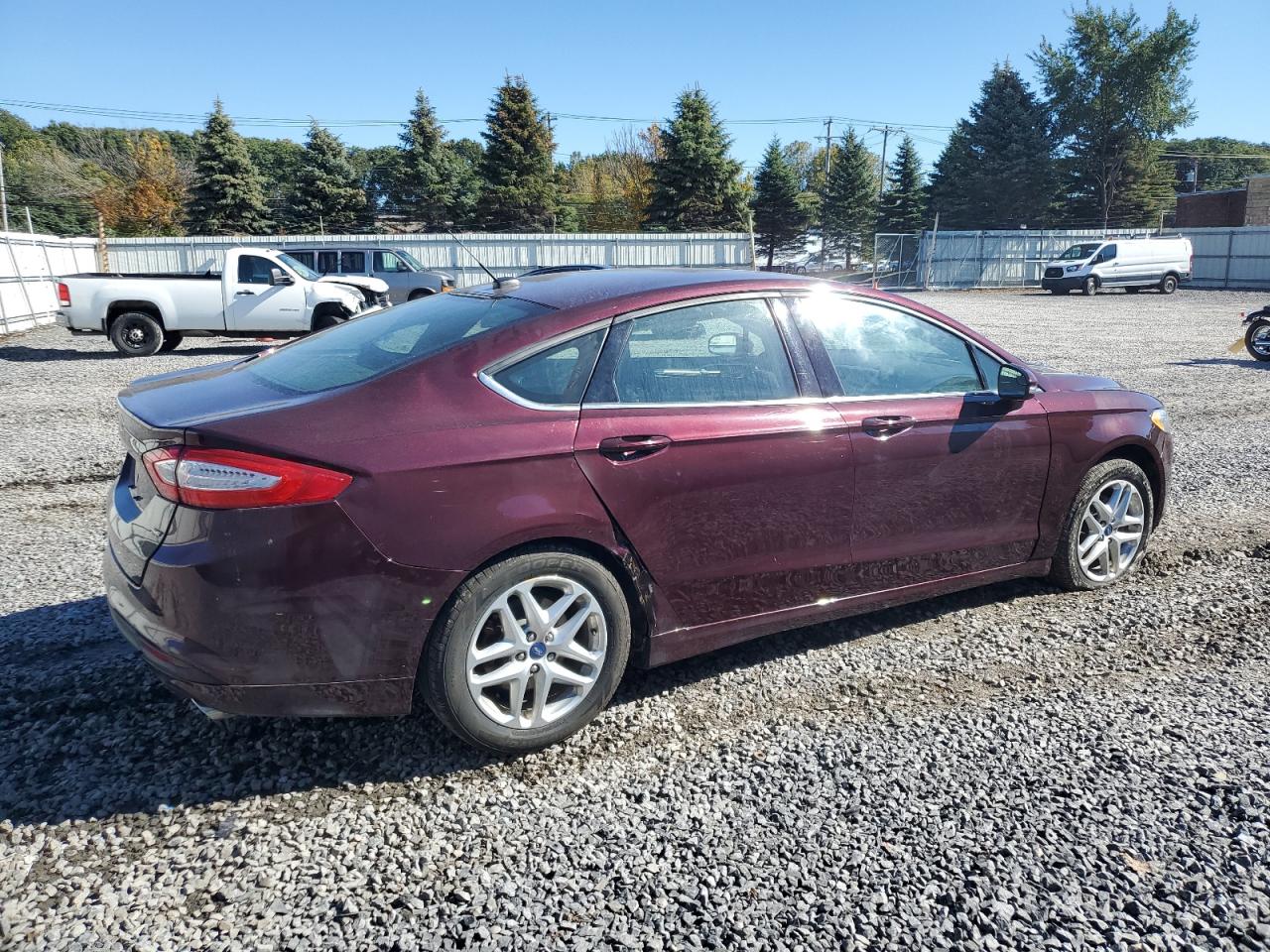 FORD FUSION SE