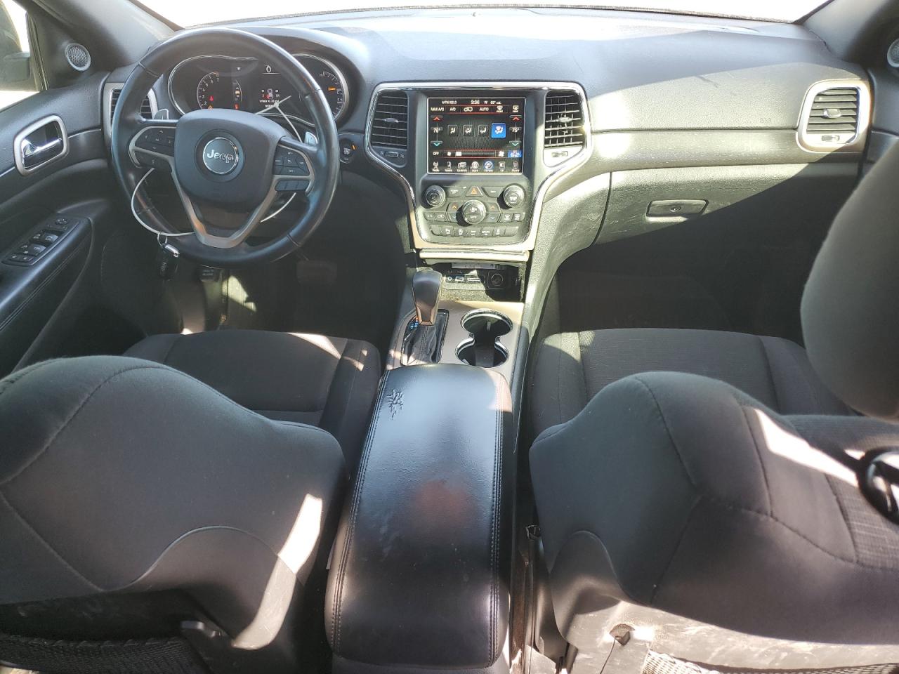 JEEP GRAND CHEROKEE LAREDO