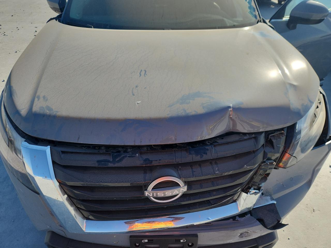 NISSAN PATHFINDER PLATINUM