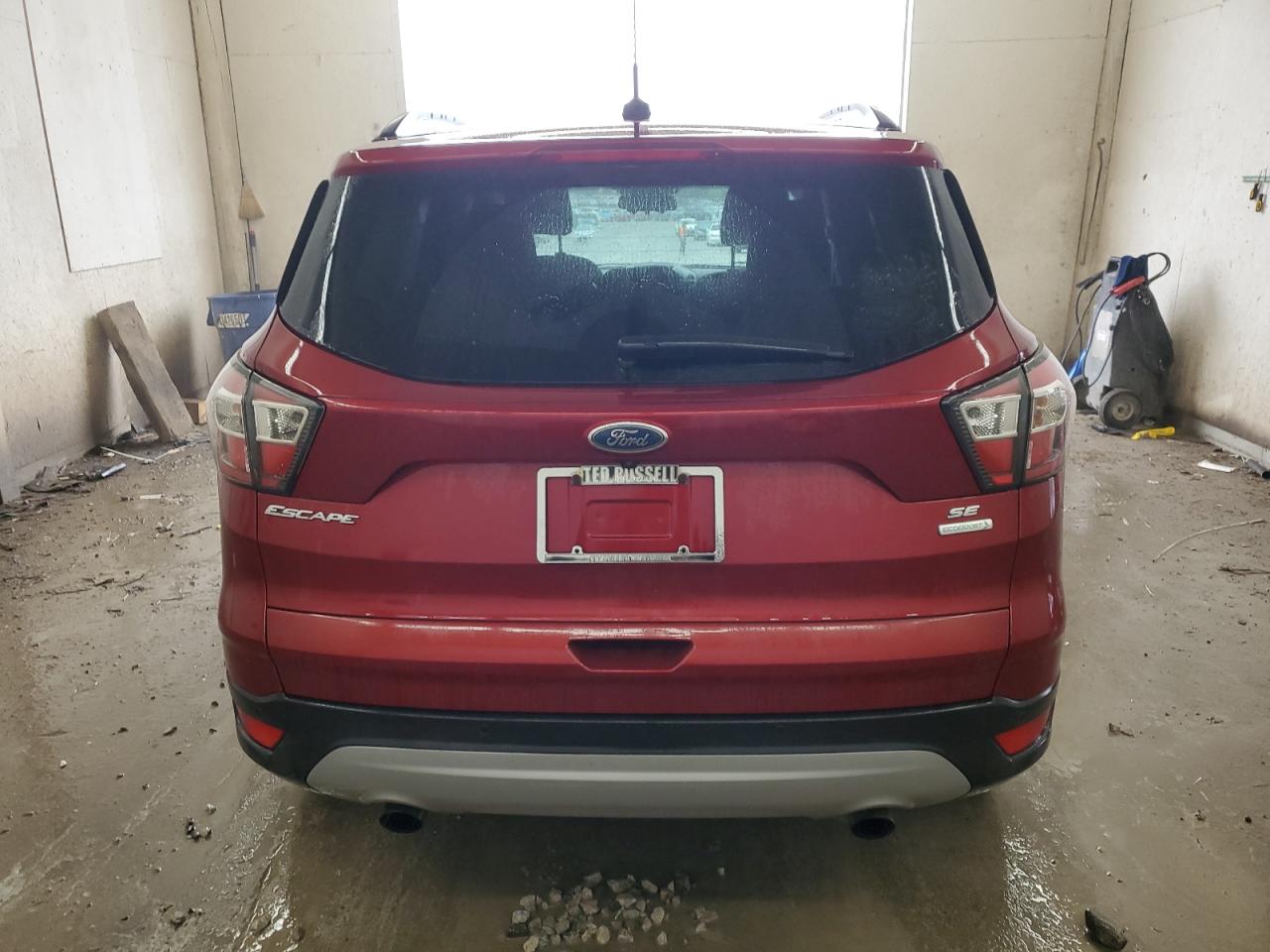 FORD ESCAPE SE