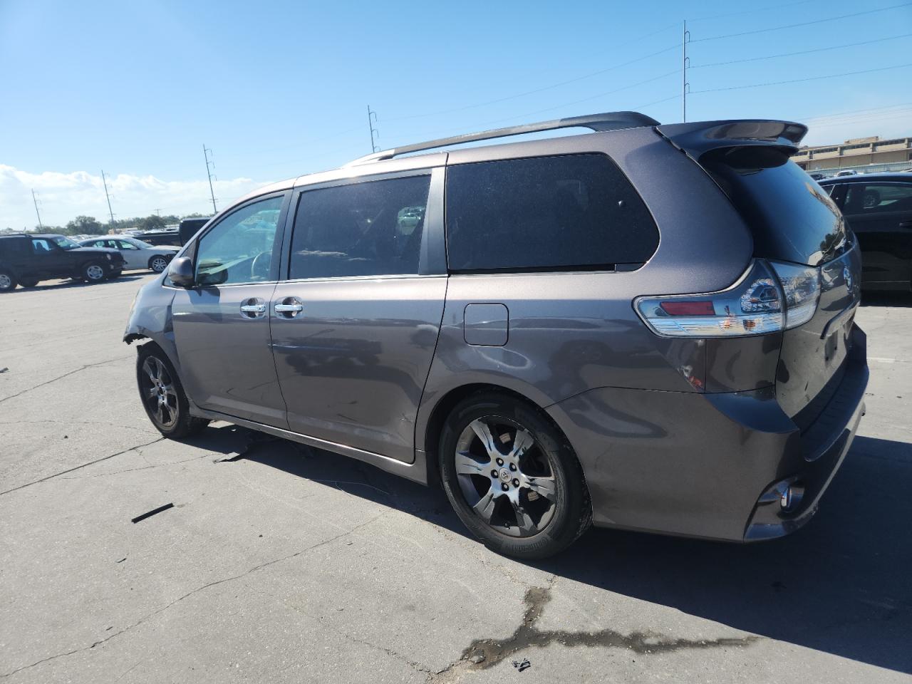 TOYOTA SIENNA SPORT
