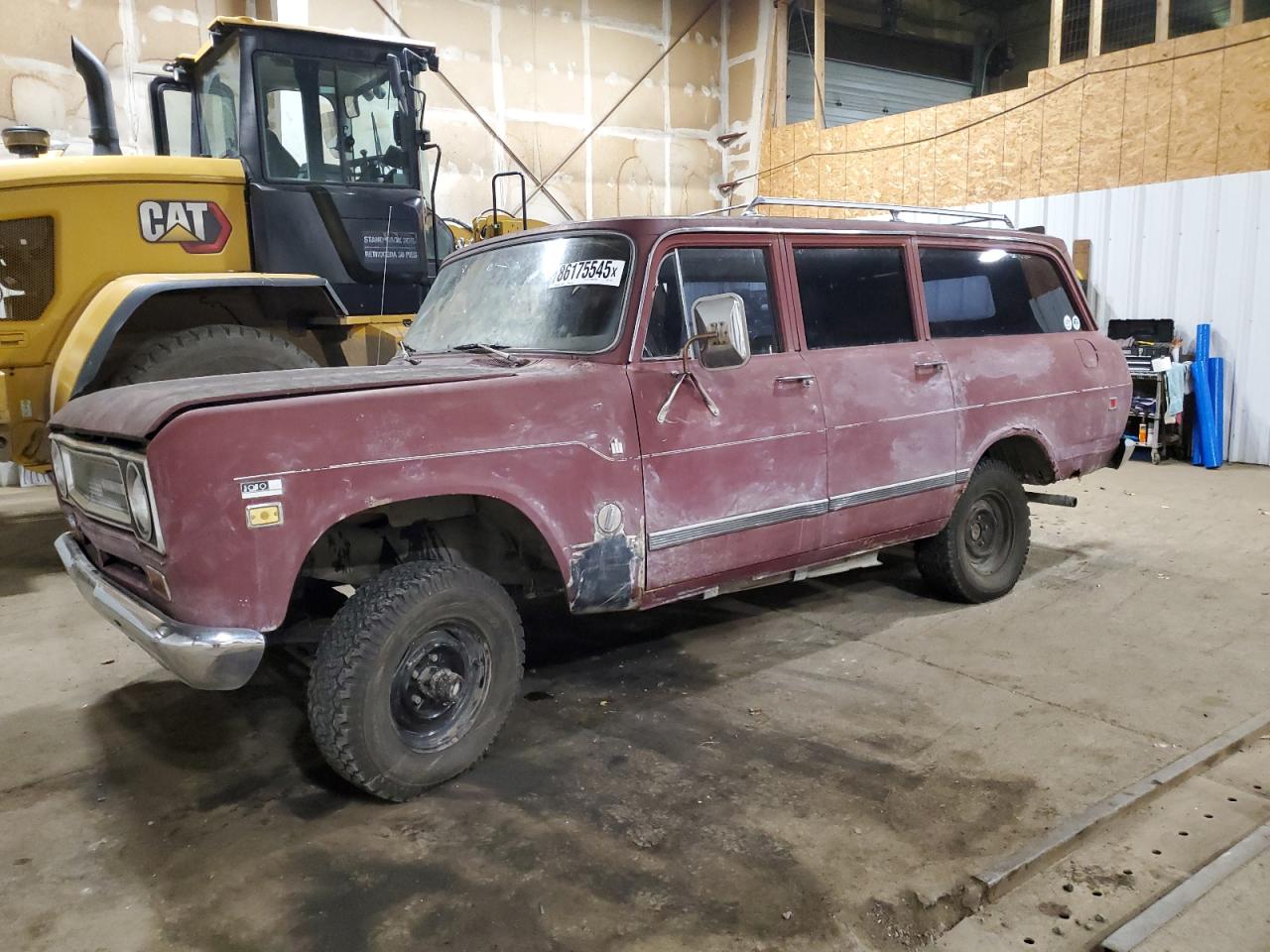 Lot #3261547205 1971 INTERNATIONAL TRVLALL