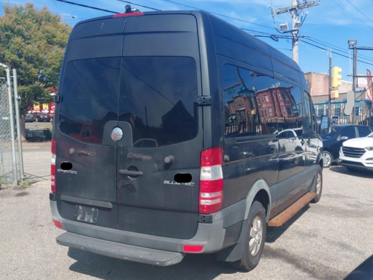 MERCEDES-BENZ SPRINTER 2500