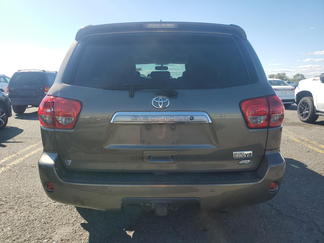 TOYOTA SEQUOIA PLATINUM