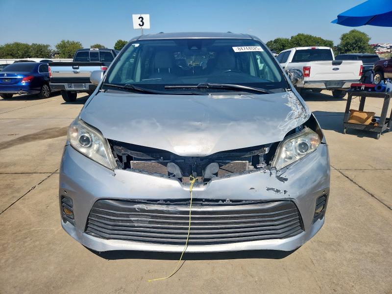 2018 TOYOTA SIENNA XLE 5TDYZ3DC3JS920329