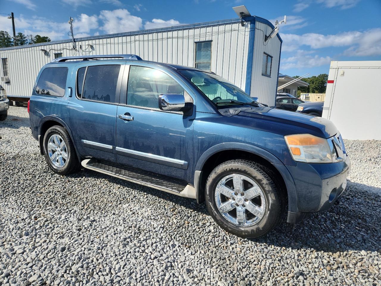 NISSAN ARMADA SV
