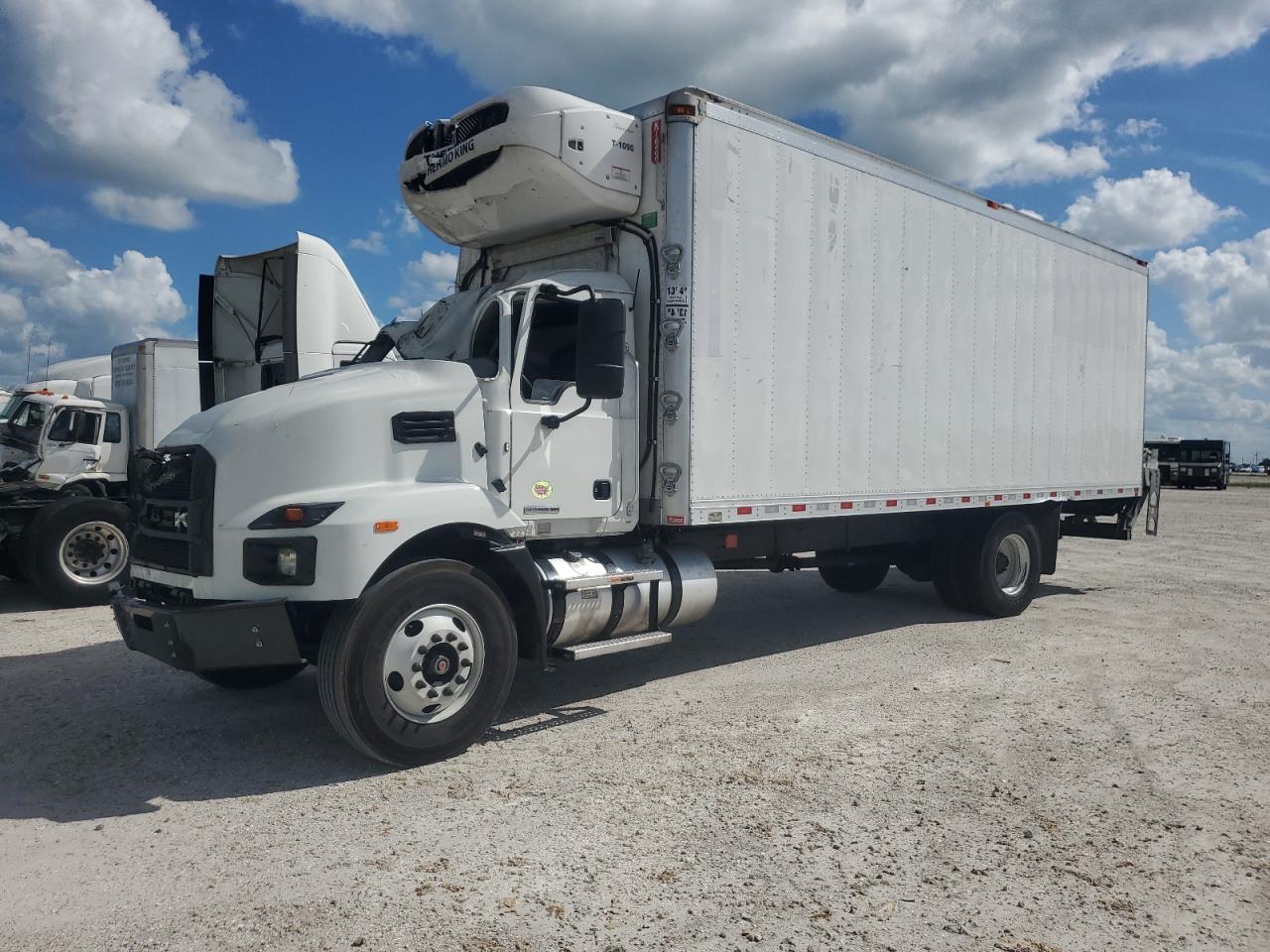 Lot #3312397118 2025 MACK MD