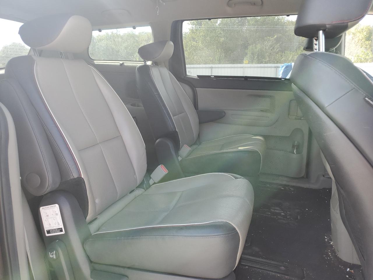 Lot #3275662784 2017 KIA SEDONA LX