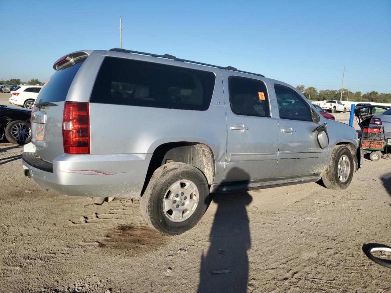 CHEVROLET SUBURBAN C1500 LT
