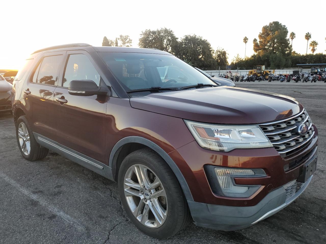 FORD EXPLORER XLT