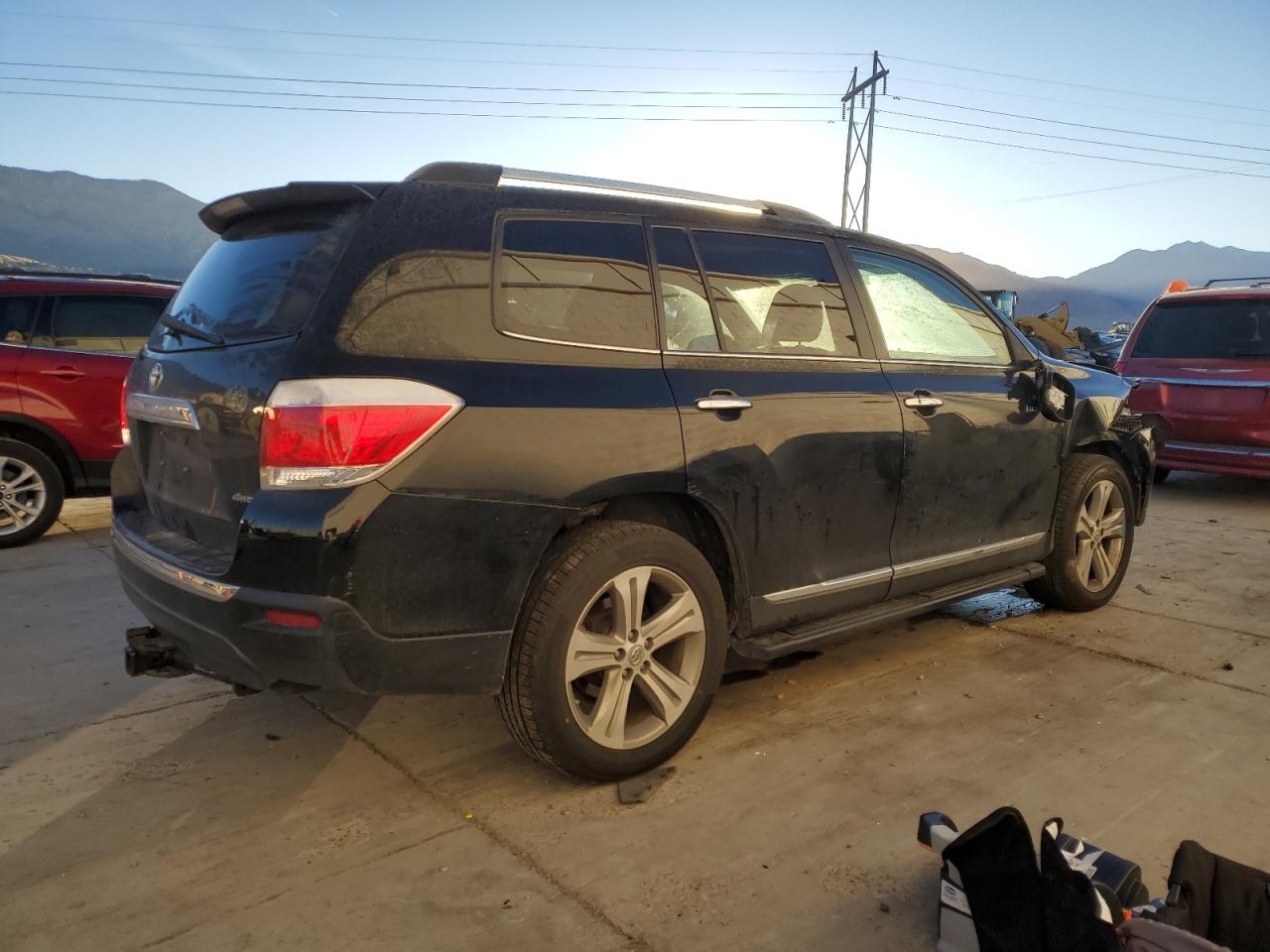 TOYOTA HIGHLANDER LIMITED