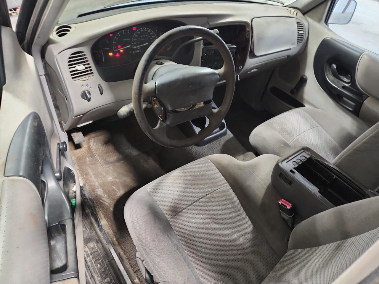 Lot #3275683788 1999 MAZDA B3000 CAB