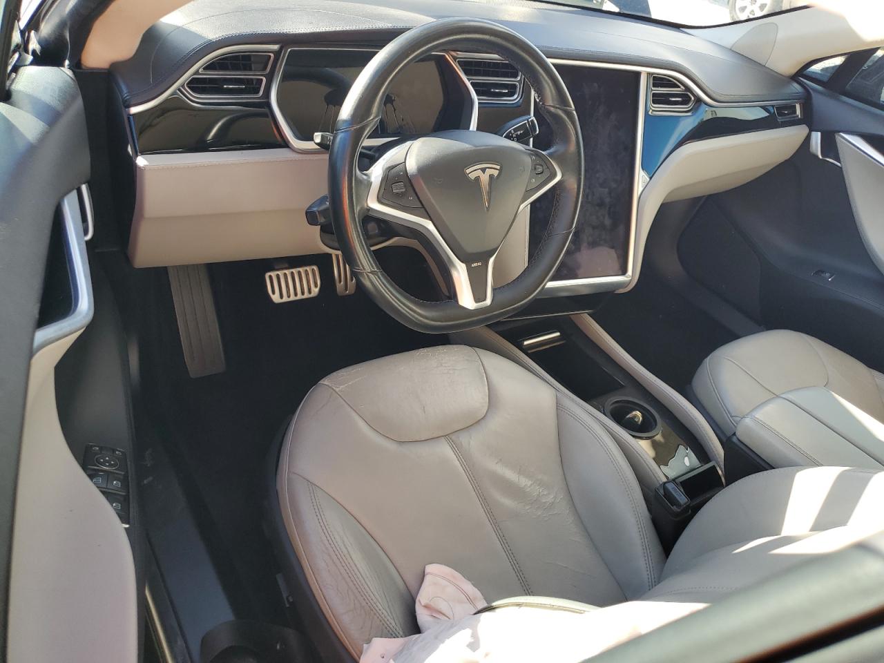 TESLA MODEL S